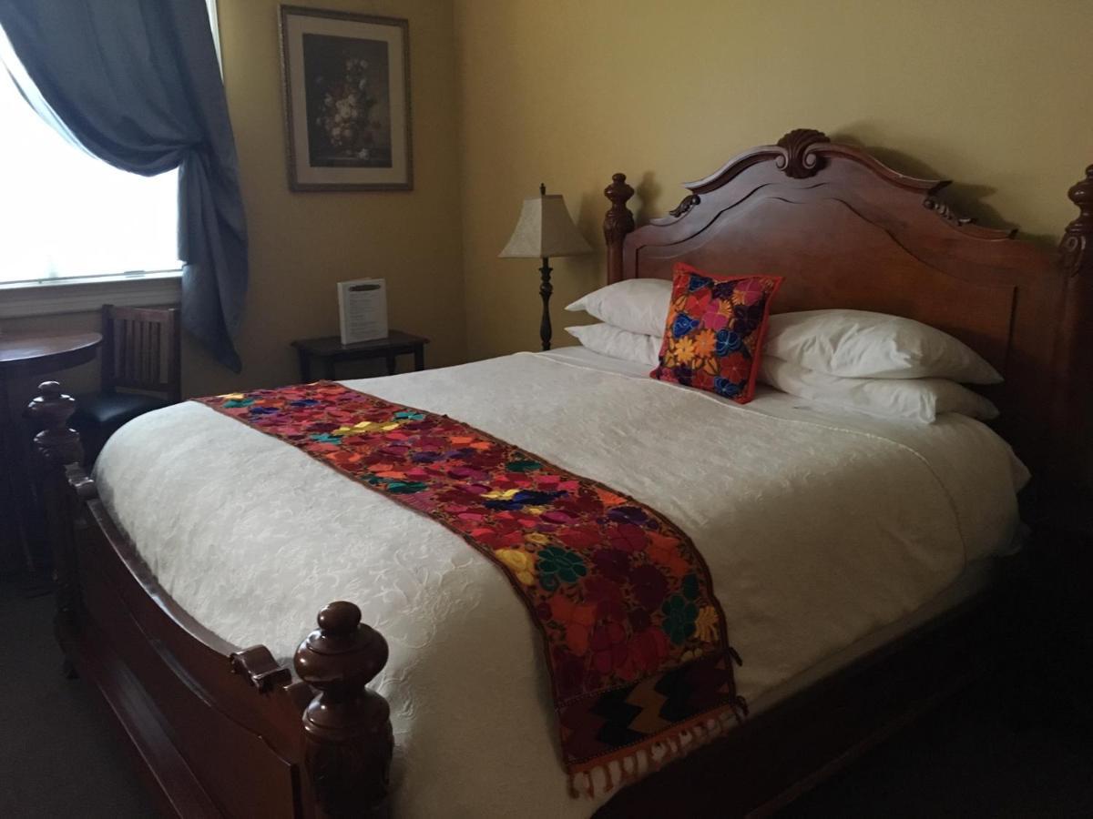 The Continental Inn Tomales Экстерьер фото